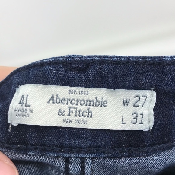 Abercrombie and Fitch Dark Wash Skinny Jeans Size 4 - Picture 8 of 9